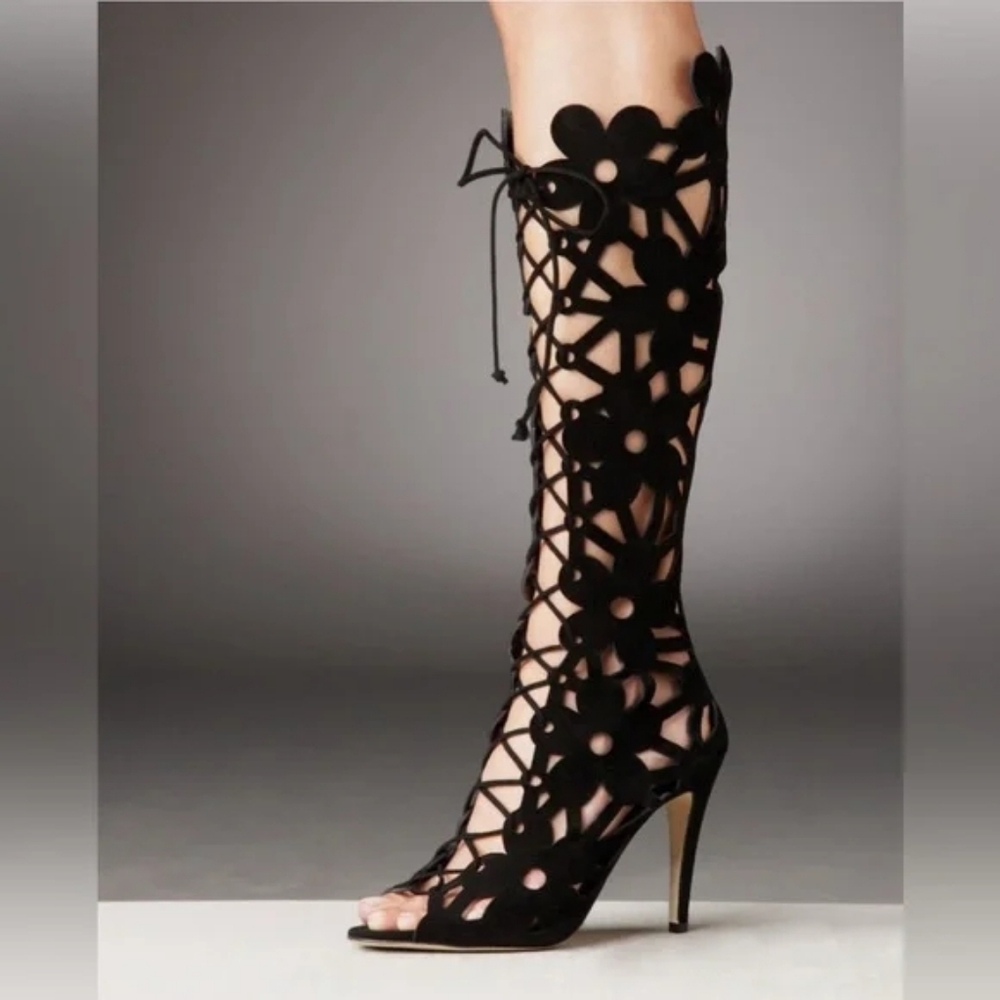 Manolo Blahnik RARE Laser-Cut Cutout Lace-Up Knee-High Heeled Boots- Tan 37 EUC - Picture 10 of 17